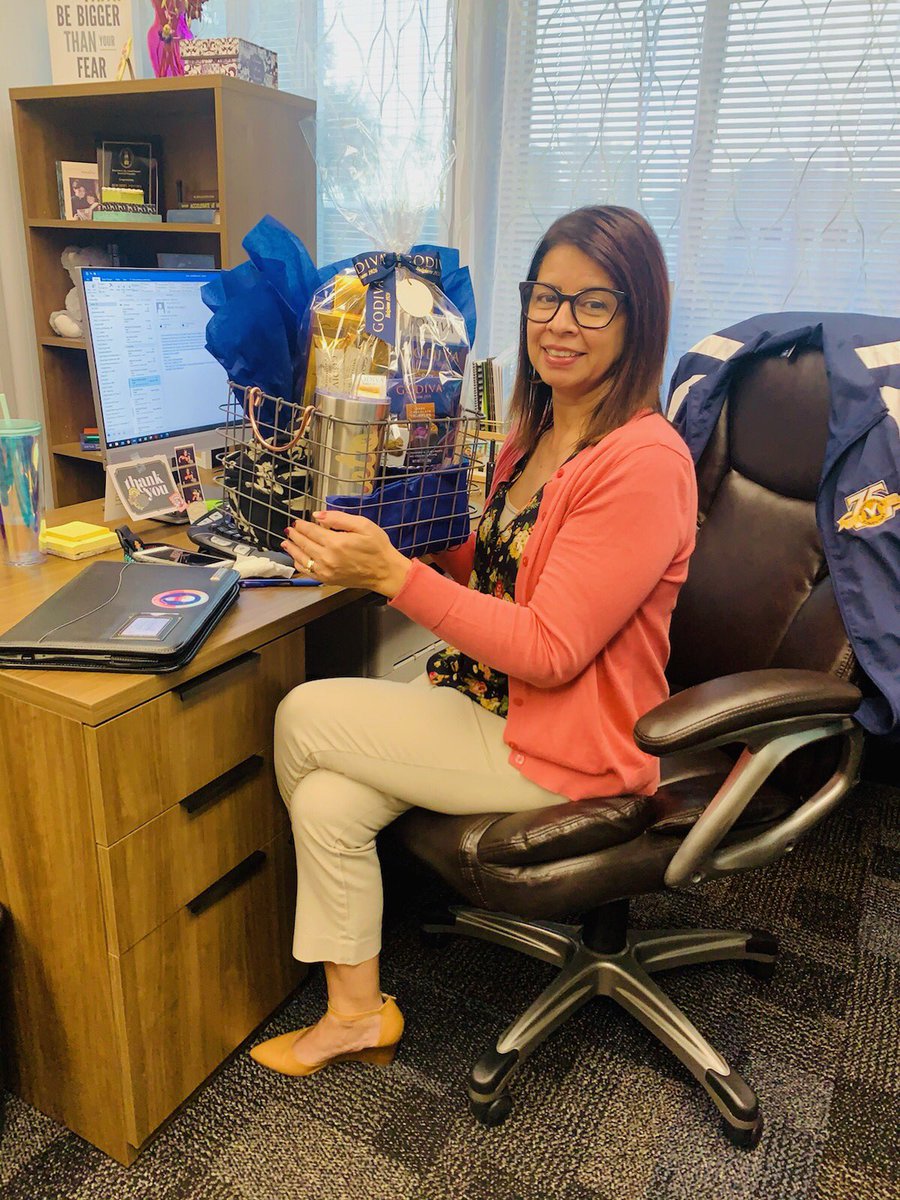 What a wonderful surprise this morning from my beautiful Friends! Thank you @MelissaCapilla <a href="/AnaTorr03948572/">Ana Torres</a> <a href="/drehererin1/">Erin Dreher</a> @JanRCervantes! Love ❤️ you Ladies!