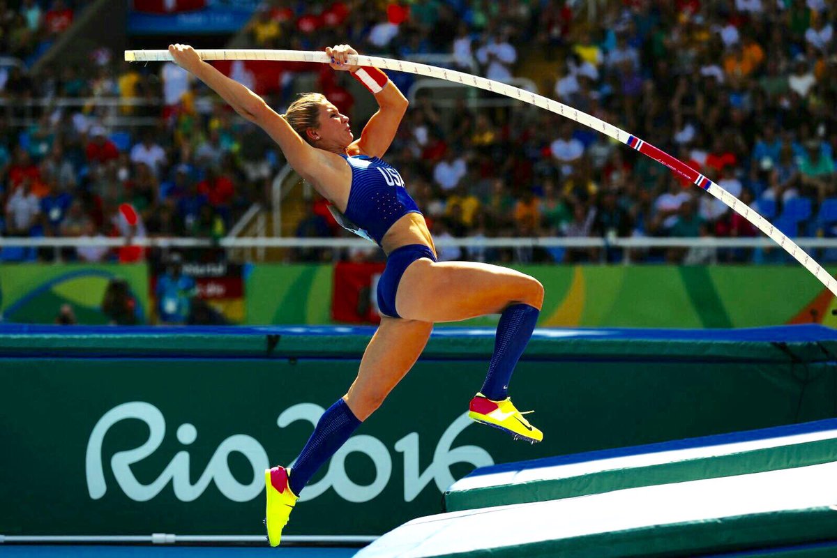 LexiWeeks's tweet image. Without @RazorbackTF , I wouldn’t be who I am today. Thank you for helping me become a leader, dreamer, hard-worker, lover of biochemistry, a team-player, researcher, go-getter, competitor, and U.S. OLYMPIAN! #OlympiansMadeHere #WooPig #WPS