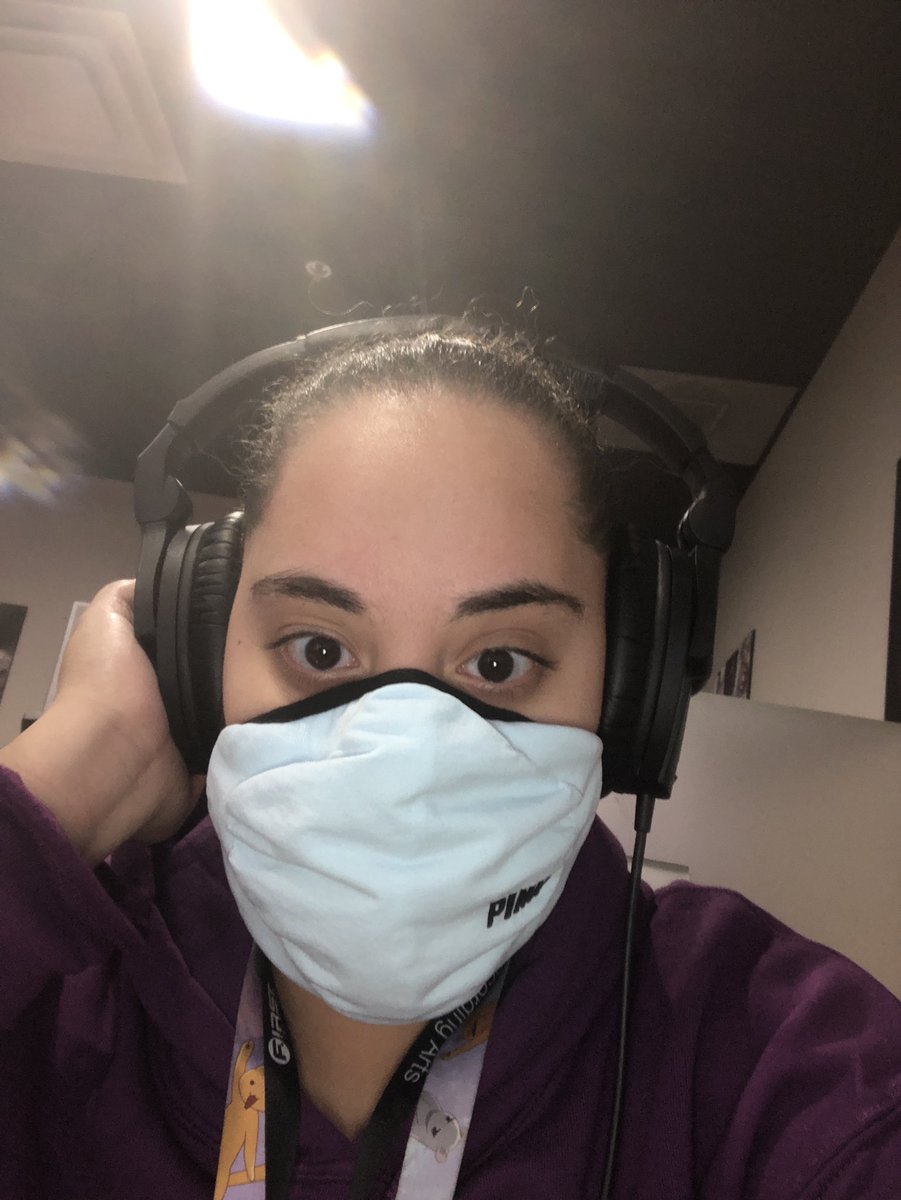 MCZ_Dub_Prod's tweet image. These headphones are bigger than my head #RecordingArts #SchoolLife #WearAMask