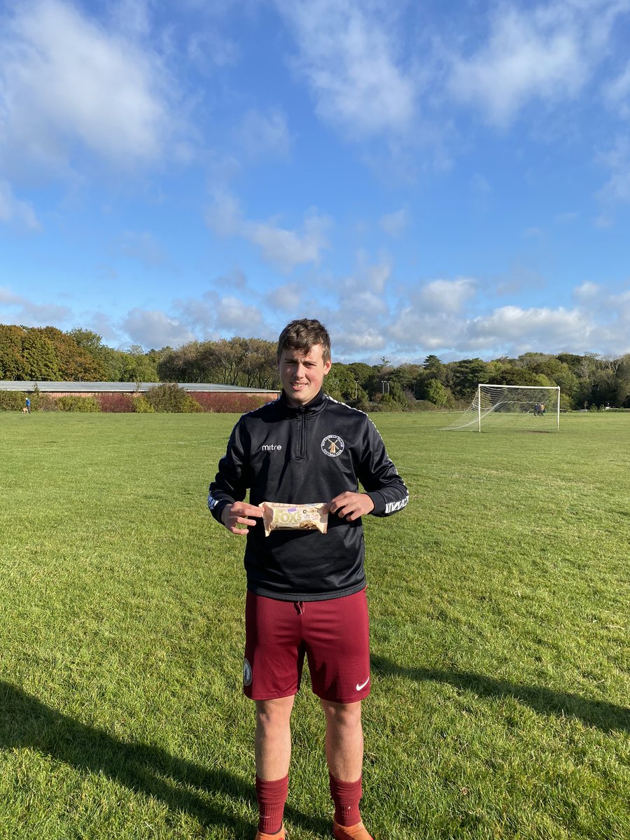 DynamosPreston's tweet photo. BISCUIT CLUB, WEEK 6! 🍪
Jordan Folwer (@jordan_fowler9) was this week’s chosen provider and he went for a fan favourite in Fox’s White Choc Cookies! (@foxs_biscuits) They went down well with the boys but what did he score? Check out our Instagram to find out!
🍪 | #PDBC https://t.co/zlcsyzhiy6
