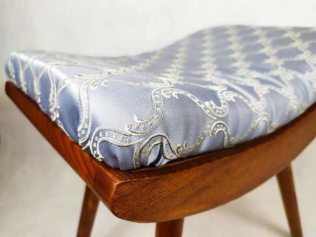 44Pigeons's tweet photo. SOLD

Tabouret Brussel

Catalogue No.: https://t.co/LtERlxogja.0013

 #antique #antiques #wood #refurbished #vintage #furniture #antiqueshop #antiquefurniture #tabouret #aesthetic #cottagecore #blue #vintage #retro #elegant https://t.co/DdzeeJsJnL