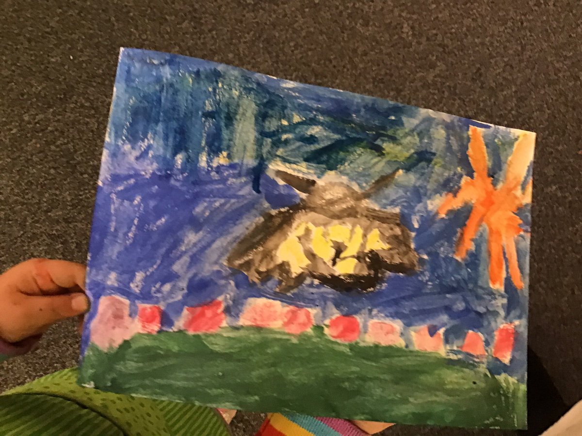 startStudiosUK's tweet photo. Today in Art class we made a watercolour painting based on  “Le Baiser” by René  Magritte (1898-1967) a Belgian surrealist artist.

#startstudiosuk #openealing #artclass #childrenart #kidsart #watercolour #magritte #bird #nightandday https://t.co/MK5KLeCsC2