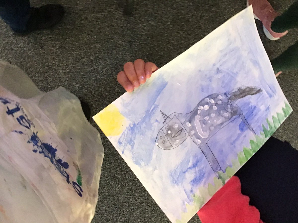 startStudiosUK's tweet photo. Today in Art class we made a watercolour painting based on  “Le Baiser” by René  Magritte (1898-1967) a Belgian surrealist artist.

#startstudiosuk #openealing #artclass #childrenart #kidsart #watercolour #magritte #bird #nightandday https://t.co/MK5KLeCsC2