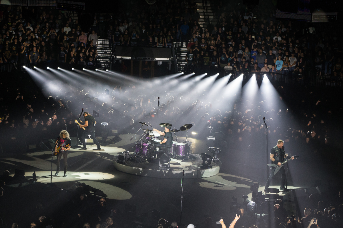 TargetCenterMN's tweet photo. .@minnesotalynx dominated the '10s with FOUR championships! 2015 marked the return of KG to @Timberwolves. In Oct. 2017 we reopened our doors after a $145 mil renovation. We also enjoyed many sold out shows this decade, like @Metallica in 2018. #TargetCenter30
πΈ: @David_Sherman https://t.co/7sbtok0gJv