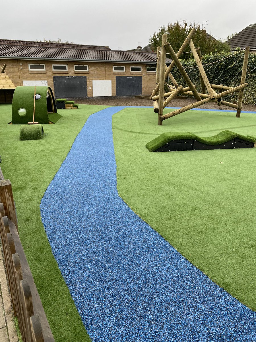 KaizenPrimary's tweet photo. It’s all coming together. Fab new EYFS outside space. @eko_trust https://t.co/ubartKW8Se