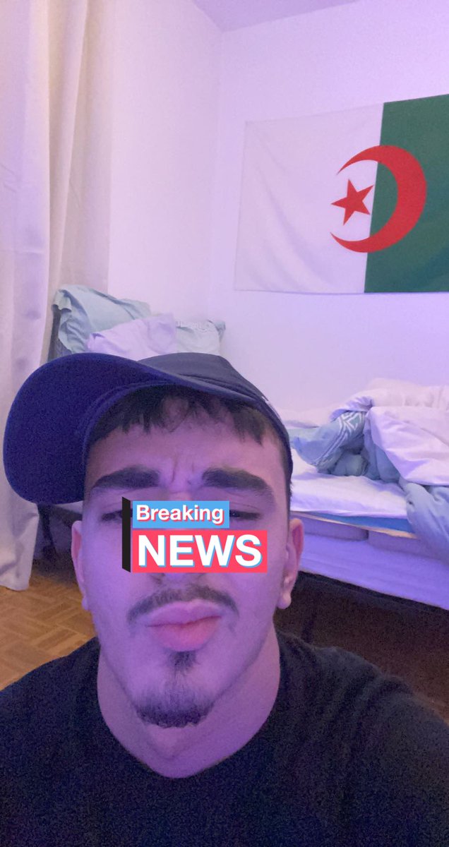 madow_'s tweet photo. #EnTrainDeRangerMaChambre
#Chambre #LumiereBleu #CocaCola
#B2OBA #SexionDassaut #TPMP #Quecha https://t.co/M4ZgyoBjoQ