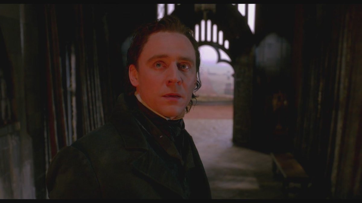 jakelinesanders's tweet image. Crimson Peak as SirThomas Sharpe.
"Now there's a ghost in the back of this room
And I don't like it"
#TomHiddleston #HiddlesLetterC @HiddlestonSpam