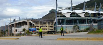 Redi_andes's tweet photo. #Enterate|| @Visipol_MIJP Funcionarios de @Polimerida
desplegados en el Estadio Metropolitano Complejo Águilas Blancas, en el Dispositivo de Seguridad para el encuentro #Venezuela #Paraguay de las #EliminatoriasMundialQatar2022 #Merida #13oct20.
#TiempoDeElegir https://t.co/vMPclwu2WR