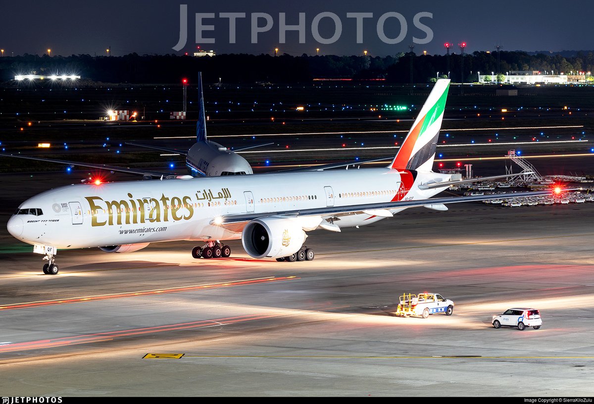Lb Aviatorlb Twitter - roblox emirates airlines flight boeing 777 youtube