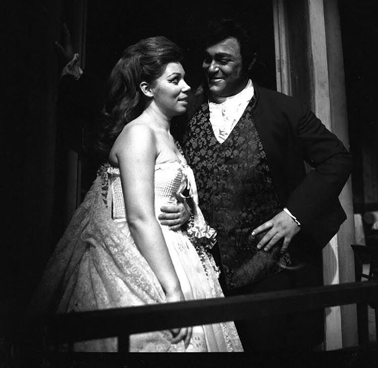 #JulesMassenet'in “Manon” Operası... 

• #MirellaFreni
• #LucianoPavarotti