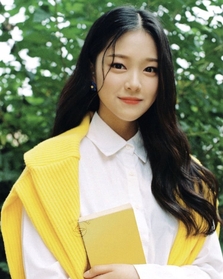 KHYZONES's tweet photo. hii this is a new account dedicated to thinking about loona’s hyunjin!! i would appreciate it if you could rt to spread <3

#이달의소녀 #현진 #LOONA #HyunJin https://t.co/lpnmfp73ss