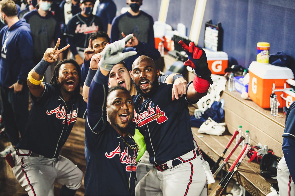 ChapitoApuestas's tweet photo. Regalaré $20,000 pesos en efectivo si los Braves quedan Campeones de la Serie Mundial.

Elegiré aleatoriamente a un solo ganador.

Requisitos:
- Dar RT
- Seguirme

No cuesta nada participar chingones, en cambio pueden ganar $20,000 pesitos 🤘

 #ForTheA 
#Postseason https://t.co/Ap63jh8c9v
