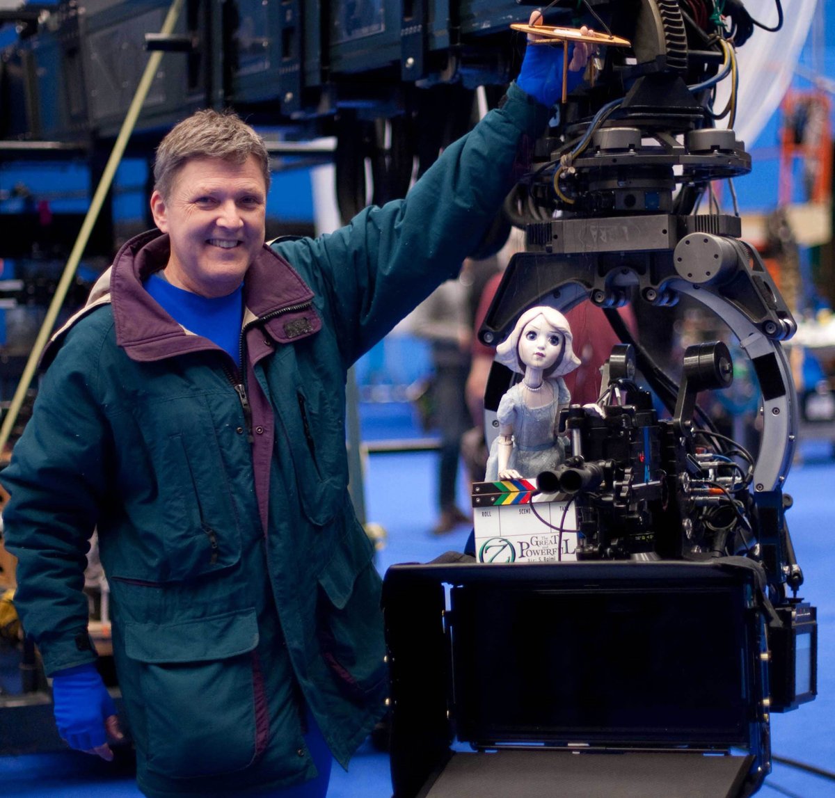 UKpuppetguild's tweet image. Phillip's one of our international members hailing from the USA. He's a world-renowned marionette artist and is best known for his film work in Being John Malkovich and giving life to “China Girl for Disney’s Oz The Great and Powerful.