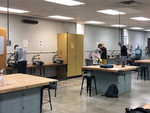 Pleasant Lea Middle tweet media