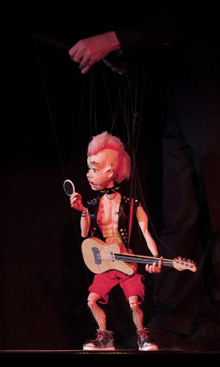 UKpuppetguild's tweet image. Drum roll please… it’s time for another #Memberspotlight where we are showcasing talent from our Guild membership. This week it is the fabulous Phillip Huber of @Hubpuppet 1/5 #Memberspotlight