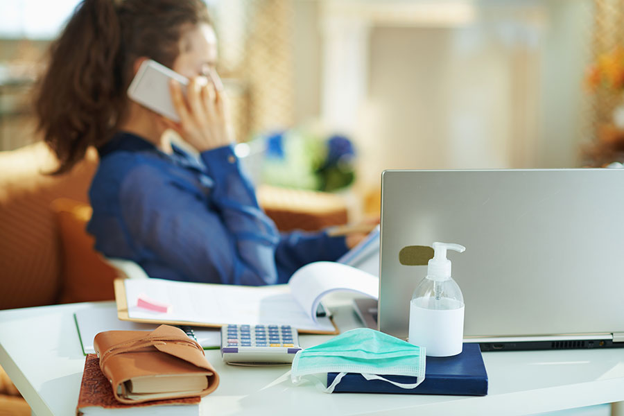 Need Space To Yourself during these times... We have Co Working, Designated Desks, Meeting Rooms, and Offices! We Offer Monthly and Daily Rates! Stop By Today For a Tour!!! Call 949-334-8600 Today! irvinecoworking.com #coworking #hustle #desks #workspace #hotdesk #virtualdesk