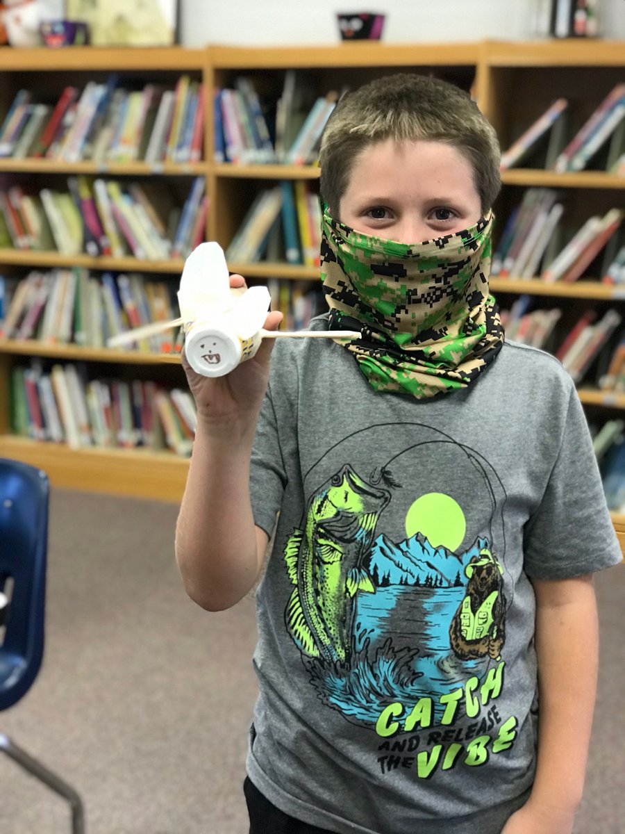 BASD_Library's tweet photo. 5th graders sure are batty for learning! We are learning about nonfiction &amp; the spooky topic is BATS! 🦇 We read about bats, tested our comprehension skills w/ Kahoot &amp; built bats, too! Growth mindsets were charged, planning out how to build using only the supplies in the bags. https://t.co/21ELUOgWSS