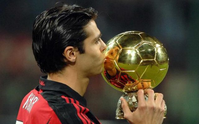 La consécration. Kaká sera élu cette année là meilleur joueur de la LDC, meilleur buteur et surtout meilleur joueur de l'année, en remportant le trophée individuel ultime. L'Europe est désormais à ces pieds. Le Real Madrid, Chelsea et Manchester City cherchent à se l'offrir