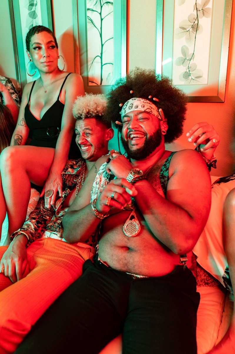 MarshallLawBand's tweet image. Black Joy is as powerful as any magic this world has to offer ✨🗣🖤😜 head over to youtube.com/watch?v=hCqSsV… 👀📺 subscribe, like and comment to let us know you ready for it 🌲Thursday - 10/15 - 7pm “LOUDER (Black &amp;amp; Proud)” feat. @ayoblasian [Official Music Video Premiere] 🗣🖤 📺