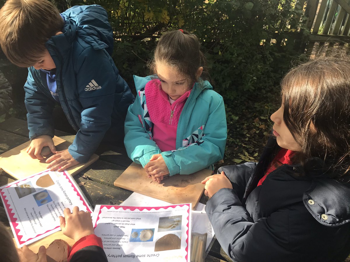 Hendrefoilan's tweet photo. Roman clay pots @DawnNaturedays @TheGowerSociety #hdfp3 #hdfpHumanities #hdfpOutdoorLearning https://t.co/ymBYI7VwLX