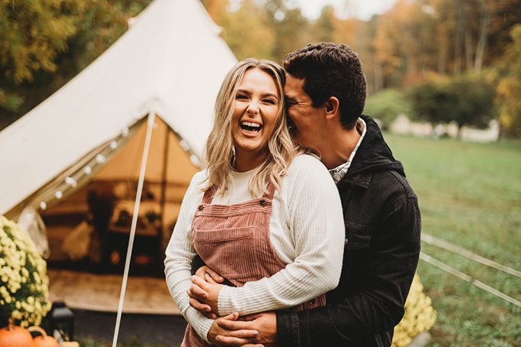 KaidyThompson's tweet photo. ••Sent granny a few sneak peaks from the photo shoot Matthew and I had &amp; this was her response 😭😭😭😭😭😭😭😭😭😭😭😭😭😭😭 

••Why is this woman actually my biggest blessing? ❤️❤️❤️ https://t.co/SK8OKXb9vK