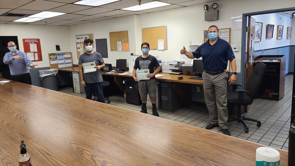 Derek Ptak tweet media