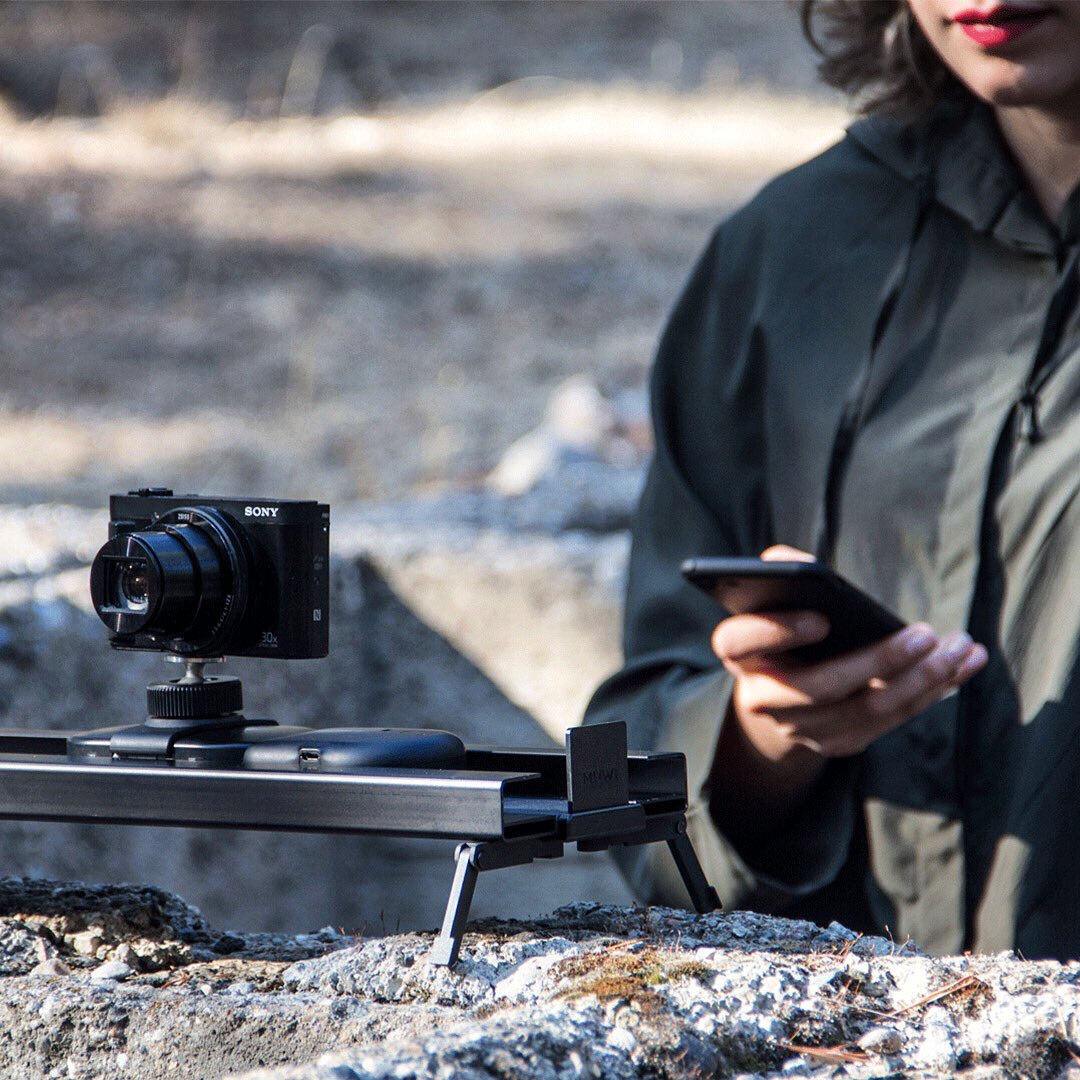 MUWI | Completely Hands-Free🙌🏼
Flow X turns your Muwi into a smart motorized dolly and slider to control your camera hands-free. You can adjust the speed, direction, and timing of your camera motions wirelessly with our remote controller or mobile App.📱
#muwimotion
#slider