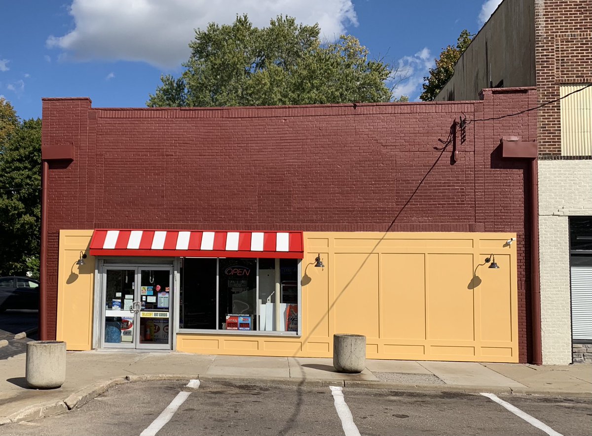 Check out the before and after pictures of one of our facade grant awardees, Firestone Mini Mart in our Aster Ave district! Amazing transformation and improvement to the streetscape! Be sure to visit them at 1459 Aster Ave. #greatstreetsakron #whynotakron #firestonepark #heyakron