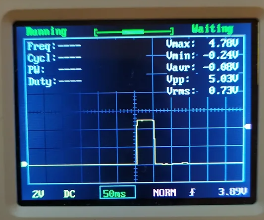 neslcdmod's tweet photo. @Cluster_M Do you using a pnp transistor? I'm using it to get square signal. Without it the signal looks like on a right photo. https://t.co/ScAyiGmSeF