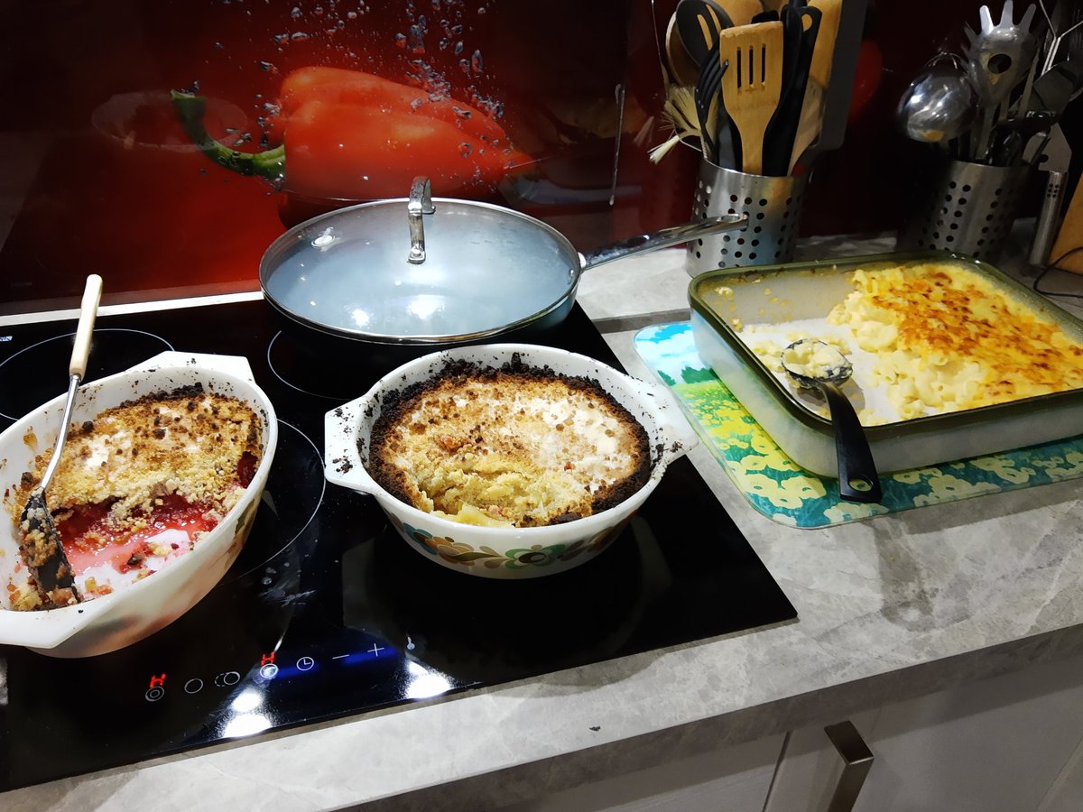 How to spend an evening with your 9 and 11 year olds? Bramley apple and raspberry crumble, home-grown rhubarb crumble and 3 cheese mac n cheese. Kids did most of it themselves. Proud parents.