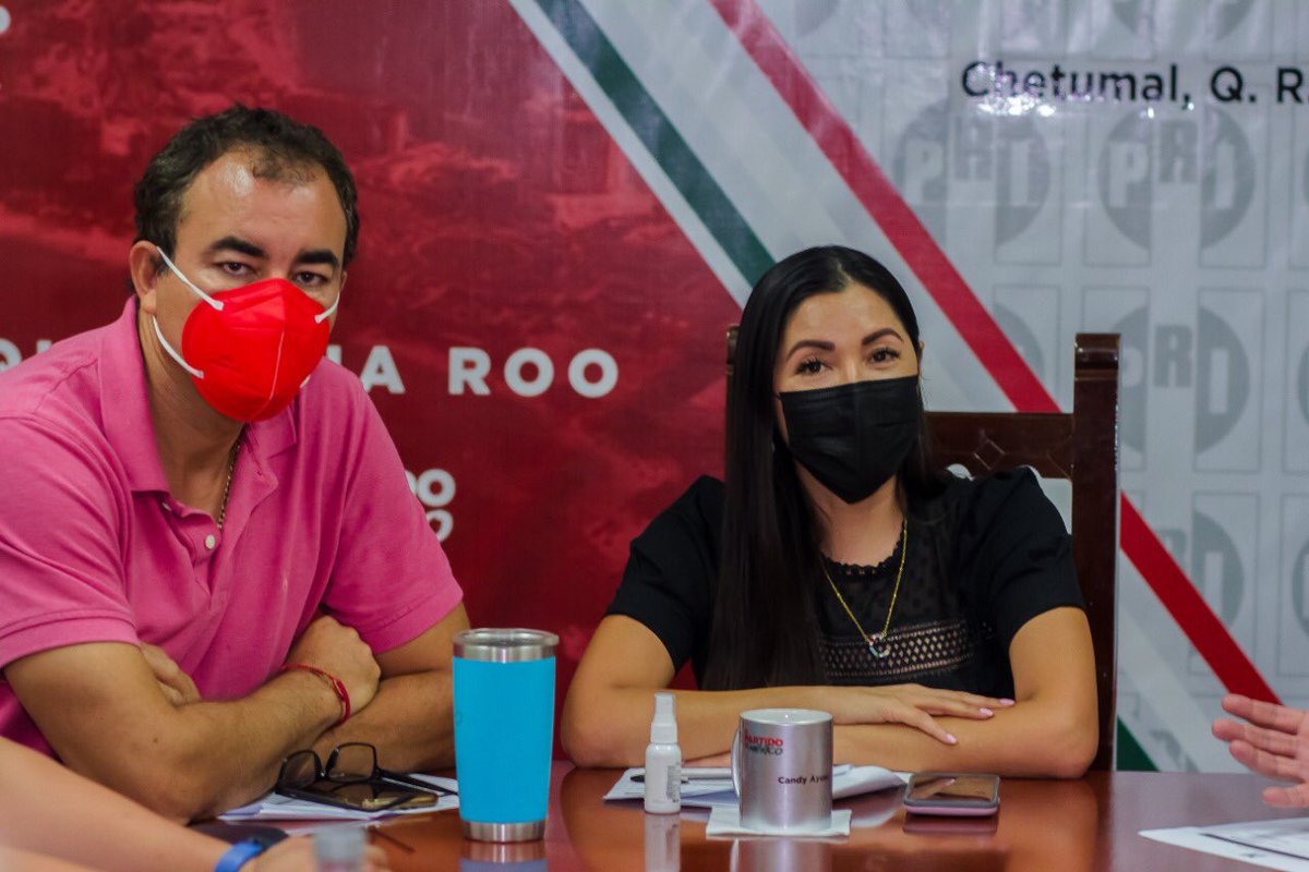 CandyAyuso's tweet photo. Alistándonos para el proceso electoral que se avecina.

#FuertesYUnidos https://t.co/bpFZgnE8Pq