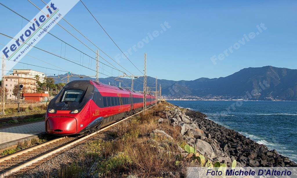 Linea storica alla ribalta tra #Napoli e #Salerno con #Intercity #Frecce #Italo #frecciarossa #Trenitalia ferrovie.it/portale/artico…