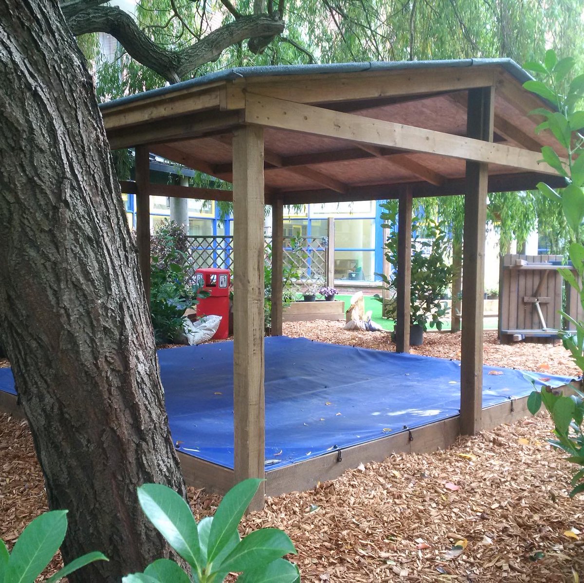 Schools_designs's tweet photo. We are delighted to advise you that we have almost finished our Project at the Masbro Nursery in Brook Green.
The stunning new Activity Structure is in place and the Artificial Grass has been laid. #EYFS #outdoorlearning #playarea #playgroundconstruction #design #schoolgarden https://t.co/wVLJnVBUY4