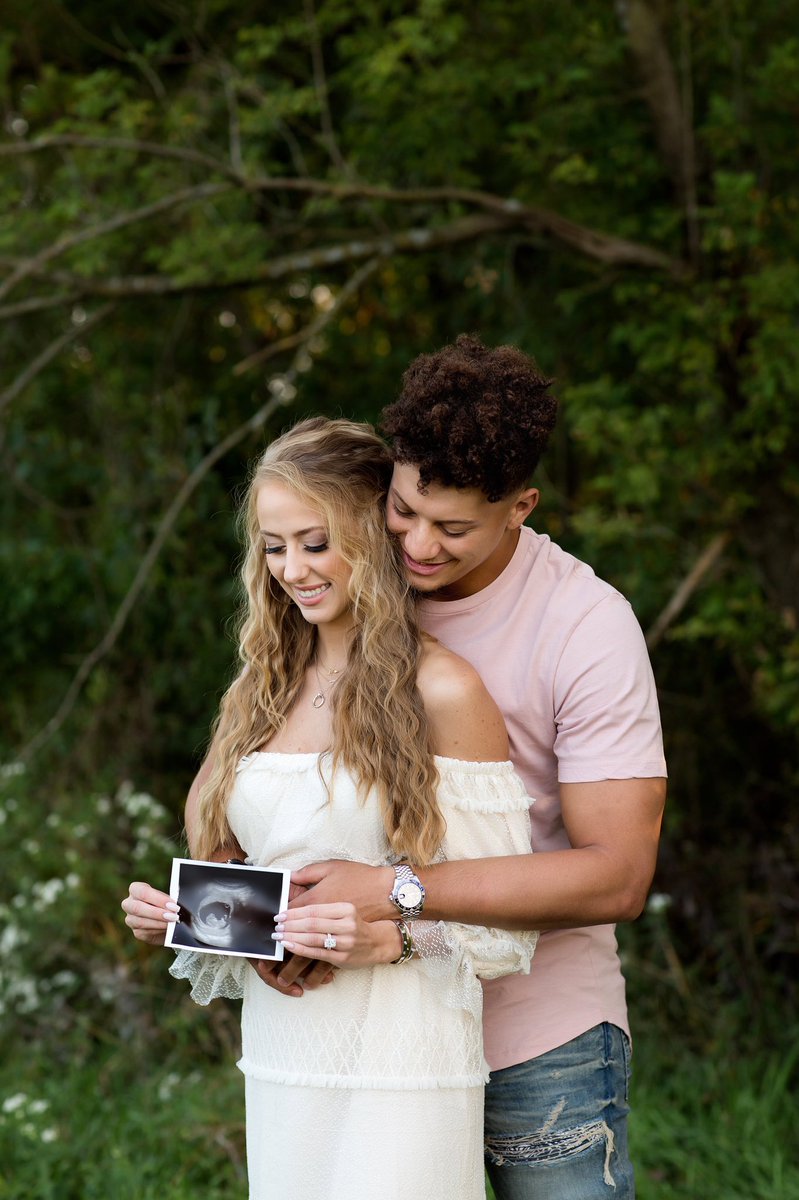How it Started &amp; Well How it’s Going❤️😍💕
<a href="/PatrickMahomes/">Patrick Mahomes II</a>