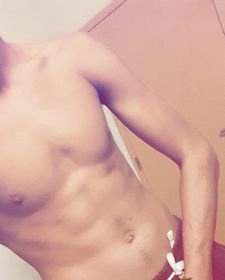TheInnocentIQ's tweet photo. #NoBraDay 
Does this count?
#13oktober https://t.co/G2MV8STM9C