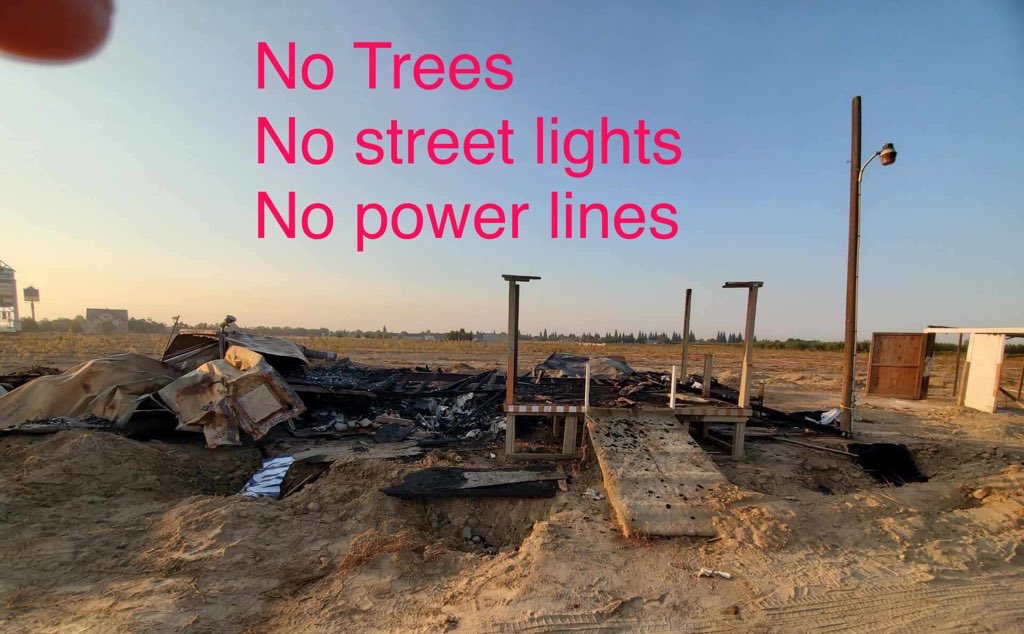 @ChrisWKruse @Pertermann_arch @ejolly42 @GreenMan207 @DevinCow @EdB_SP @DevinNunes @seanmdav You mean this pristine piece that says Nunes, that was placed on top of the ashes?

And all the trees are gone behind the mobile home?

And the wooden ramp didn’t burn at all?

🧐🧐🧐

Seems legit