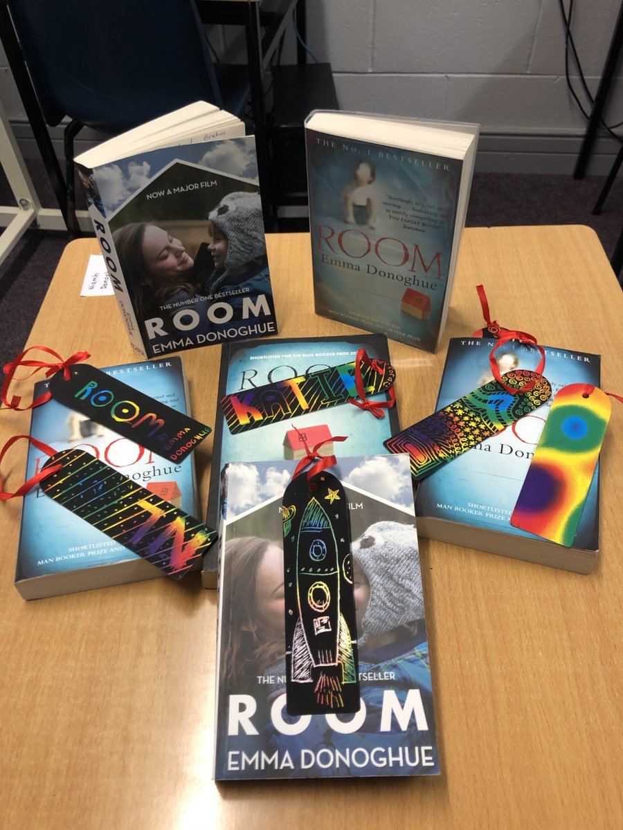 5th Year English students enjoyed creating their own bookmarks to ensure they never miss a page of their Leaving Certificate novel ‘Room’ by Emma Donoghue.
#wellbeing  #mindfulmoments