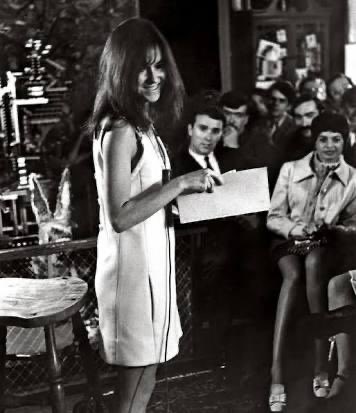 Para celebrar a Louise Glück: elcomentario.ucol.mx/columna-tejaba…