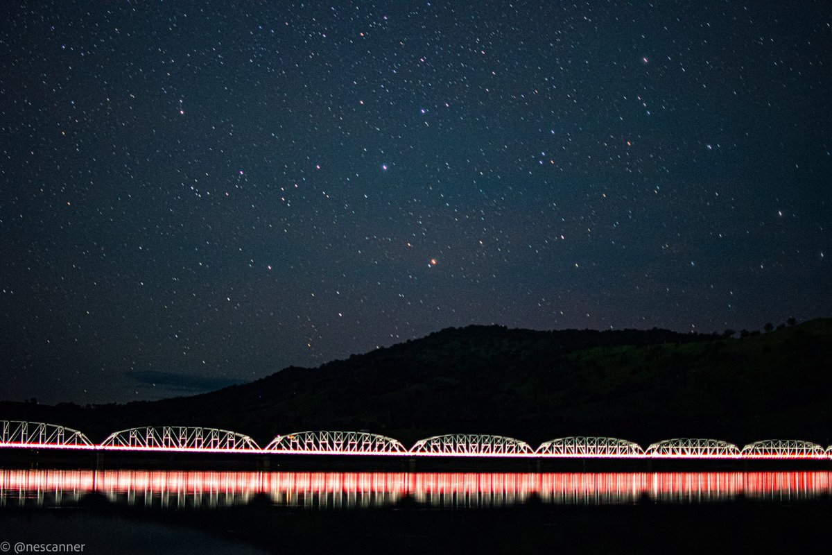 StarVisualsAu's tweet photo. #Bellbridge and the #BethangaBridge at night
#LakeHume #NorthEastVictoria https://t.co/IGBM24KN0p