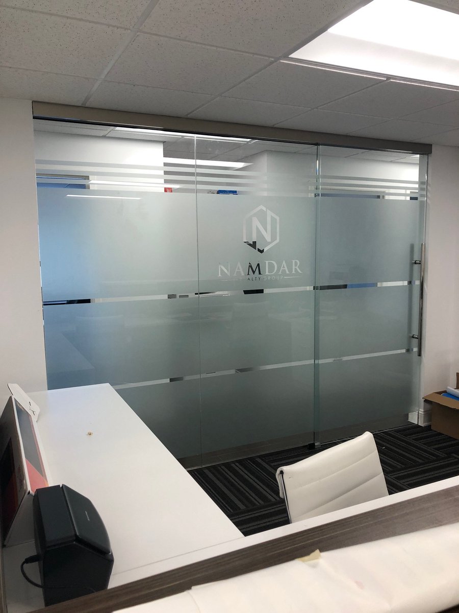 fabvisuals's tweet photo. Namdar Realty Group is A Fab Visuals Client featuring 260 retail property locations, and a corporate office in Great Neck, New York. Our team worked with them last year installing an etched glass design for their newly built all-glass conference room.#visualdesign https://t.co/oryfHgOVSm