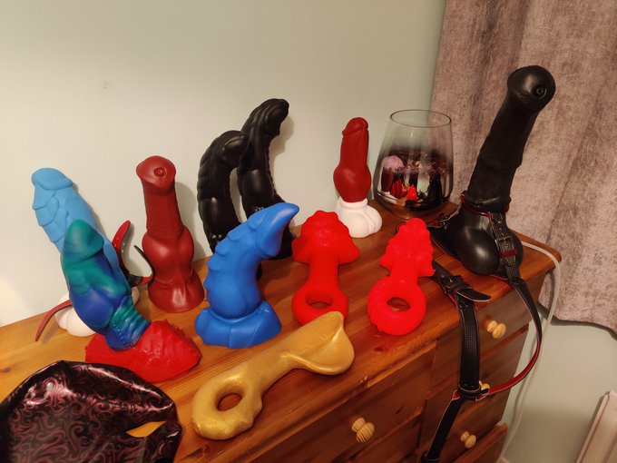 The toy collection is still growing. I think I need more @hankeystoys  as they are currently outnumbered<a href="/tag/newprofilepic"class="tags"><span>#newprofilepic</span></a>