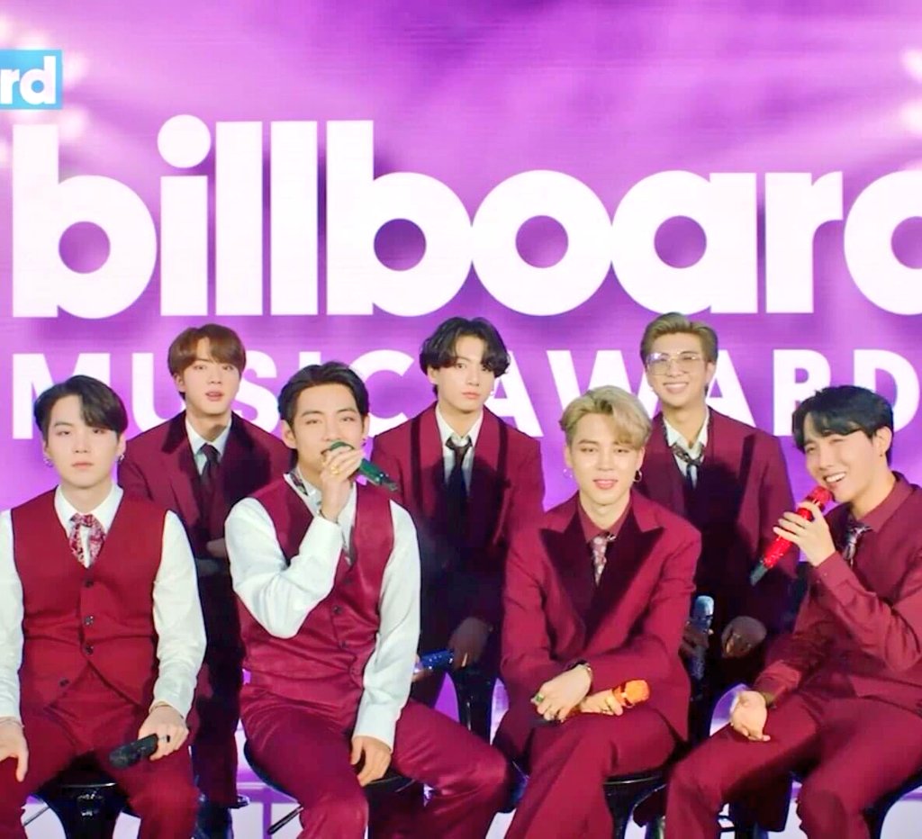 BTSquadPress's tweet photo. [INFO]📰

¡Mañana @BTS_twt presentará 'Dynamite' en los Billboard Music Awards 2020!

Será transmitido en vivo por NBC y TNT.

BTS también está nominado en 2 categorías, "Top Social Artist" y "Mejor Grupo".

¡Horarios para Latinoamérica!⏰ https://t.co/dtEjuVBFVk