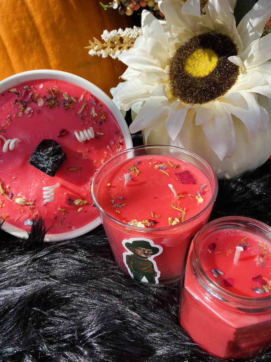 AlmostTasteful's tweet photo. Fall drop 10/19 β€οΈπ₯π #candles #funcandles #fallcandles #fall #Halloween #Halloween2020 #October #Spooktober #31DayHorrorChallenge #bodybutters #boutique https://t.co/rurOlr0UDi
