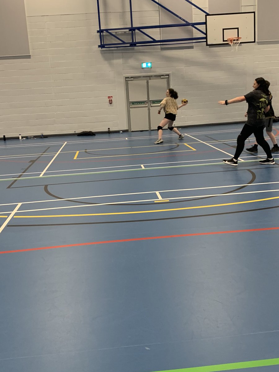 C_G_Griffins's tweet photo. Brilliant to see our juniors back playing the sport they love tonight! 

We hope they enjoyed it as much as we enjoyed seeing them return! 

Special thanks to @LaurusCheadleHu for their COVID secure facilities and friendly staff that have enabled us to run the session https://t.co/tpxyrvXkau
