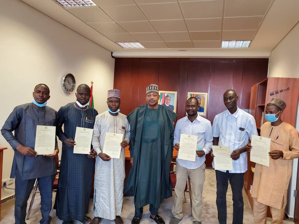 SenAbuKyari's tweet photo. Education is the bedrock of every human development. Today I received the representatives of Northern Borno graduates who were recently employed by the FCDA 

Thou 20 were employed but we will continue to do more for our people Insha Allah. https://t.co/DEVCIQpcLE
