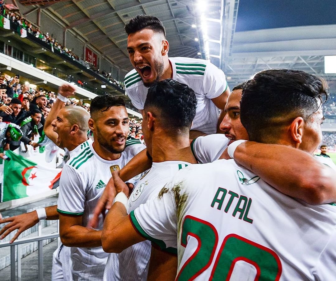 bot_Algerie's tweet image. 20 MATCHS SANS DÉFAITE 💪💪🇩🇿, QUI PEUT NOUS ARRÊTER ?

Faire 2-2 contre le Mexique à 10 contre 11 c'est un bon score. Plus que 4 matchs sans défaite pour battre le record Africain 💪