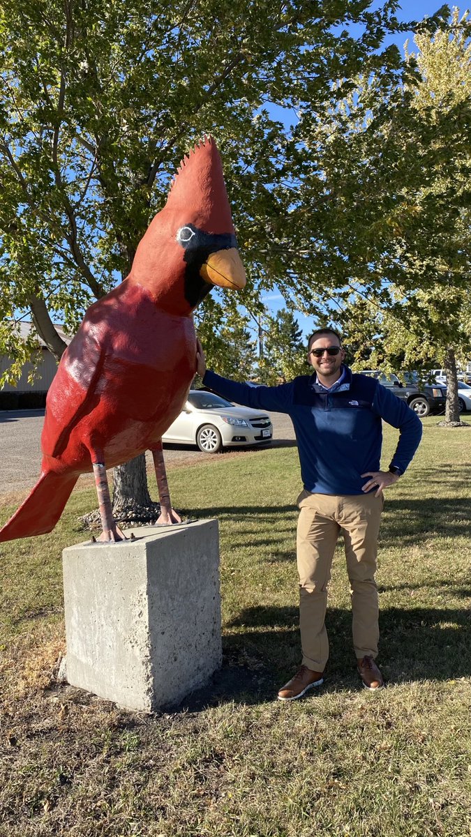 garyncarlson's tweet photo. With ⁦@LukeMNCities⁩ in Clarkfield, MN. He wants in on the tradition with MN cities statue pics. #mncities. https://t.co/ajQJkDVmEG