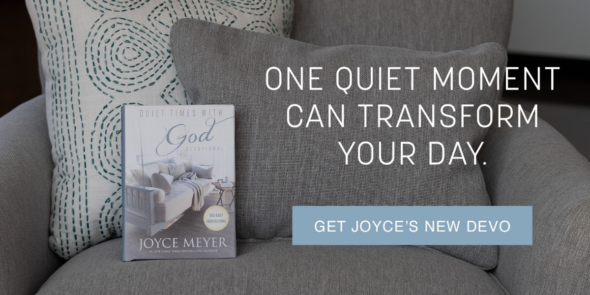 JoyceMeyer's tweet photo. One quiet moment can change your whole day! Order Joyce's newest devotional at https://t.co/9uxQWPTxXy #QuietTimesWithGodDevo #NewDevo https://t.co/JxCtHU8P4J