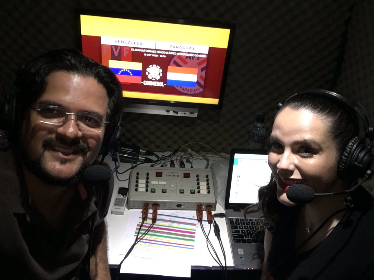JorgeAnez's tweet photo. Listos con @CarlitaSaucedo para transmitir #VENPAR para #Bolivia por todos lo cables autorizados.
#EliminatoriasSudamericanas
@FVF_Oficial @APFOficial https://t.co/3YHCqsS3w5