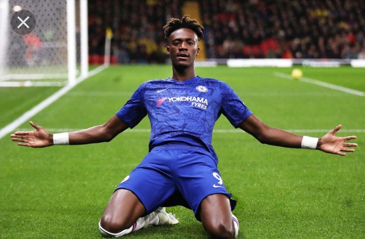 vi_faceless's tweet photo. Who do you prefer chelsea fans
Like for Abraham...Retweet for werner
#Werner https://t.co/SoAmhGCqAs